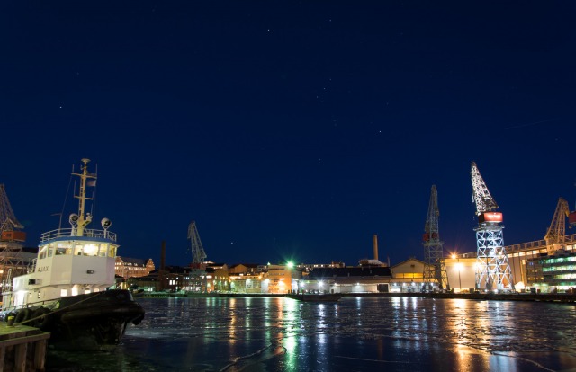 Night-time in the Bay helsinki ice snow,